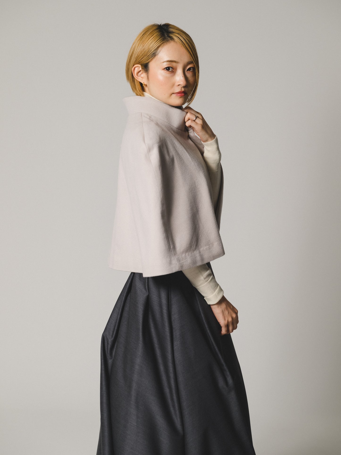 マント (カシミヤ) Short cashmere cloak