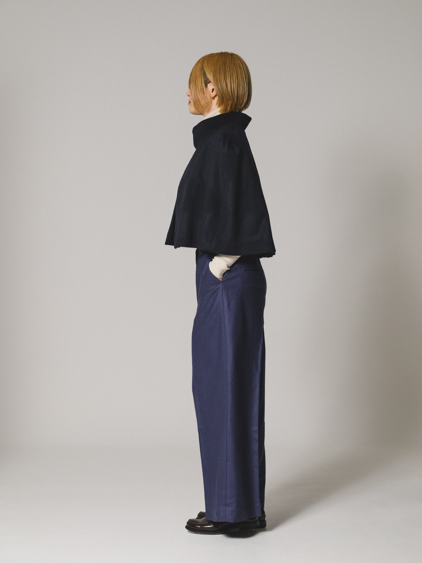 マント (カシミヤ) Short cashmere cloak