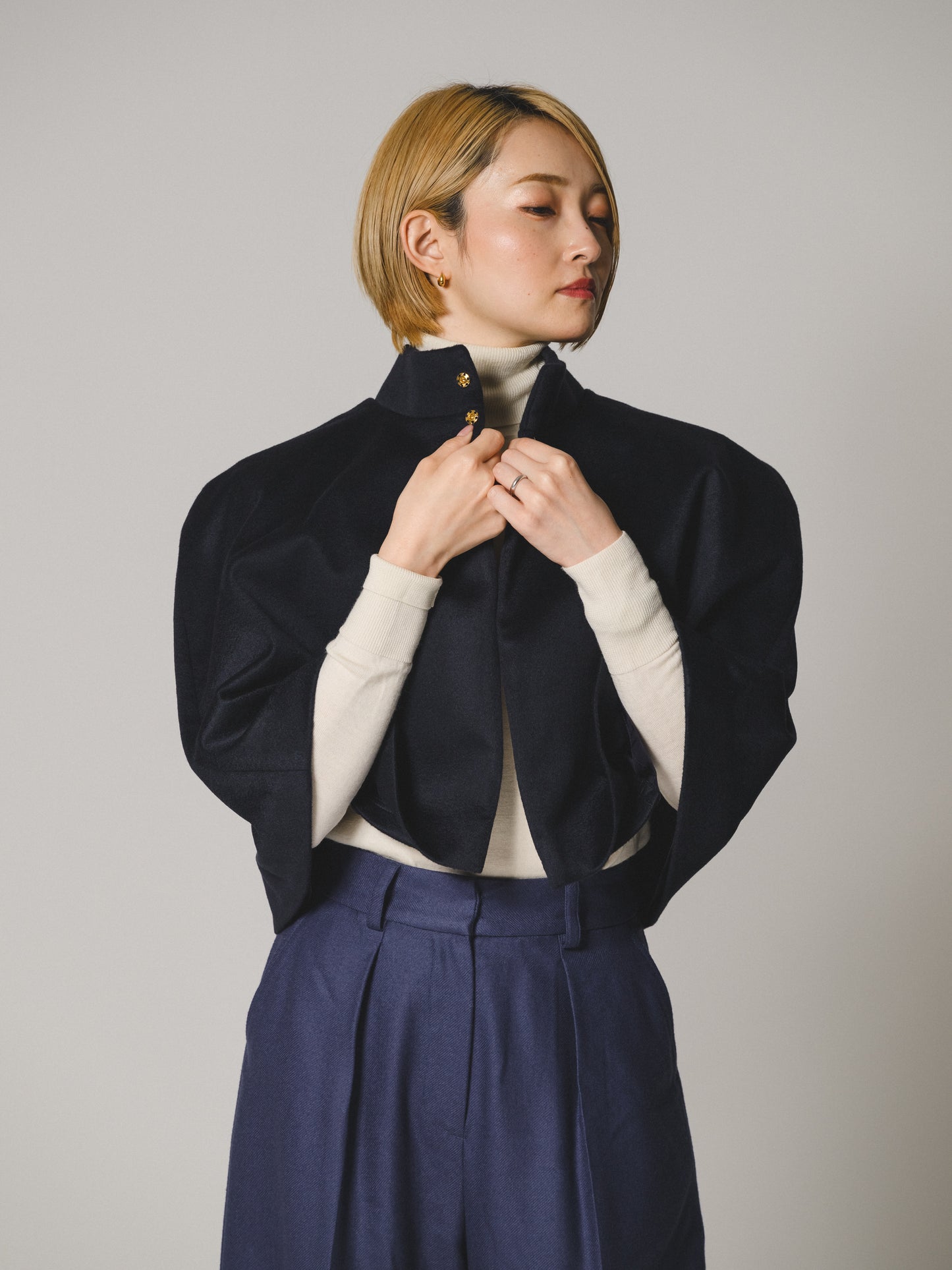 マント (カシミヤ) Short cashmere cloak