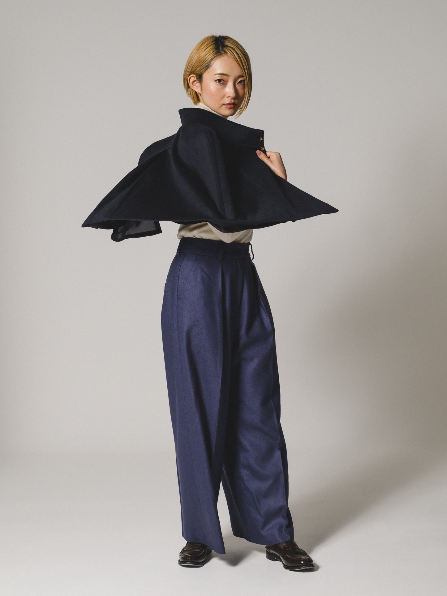 マント (カシミヤ) Short cashmere cloak