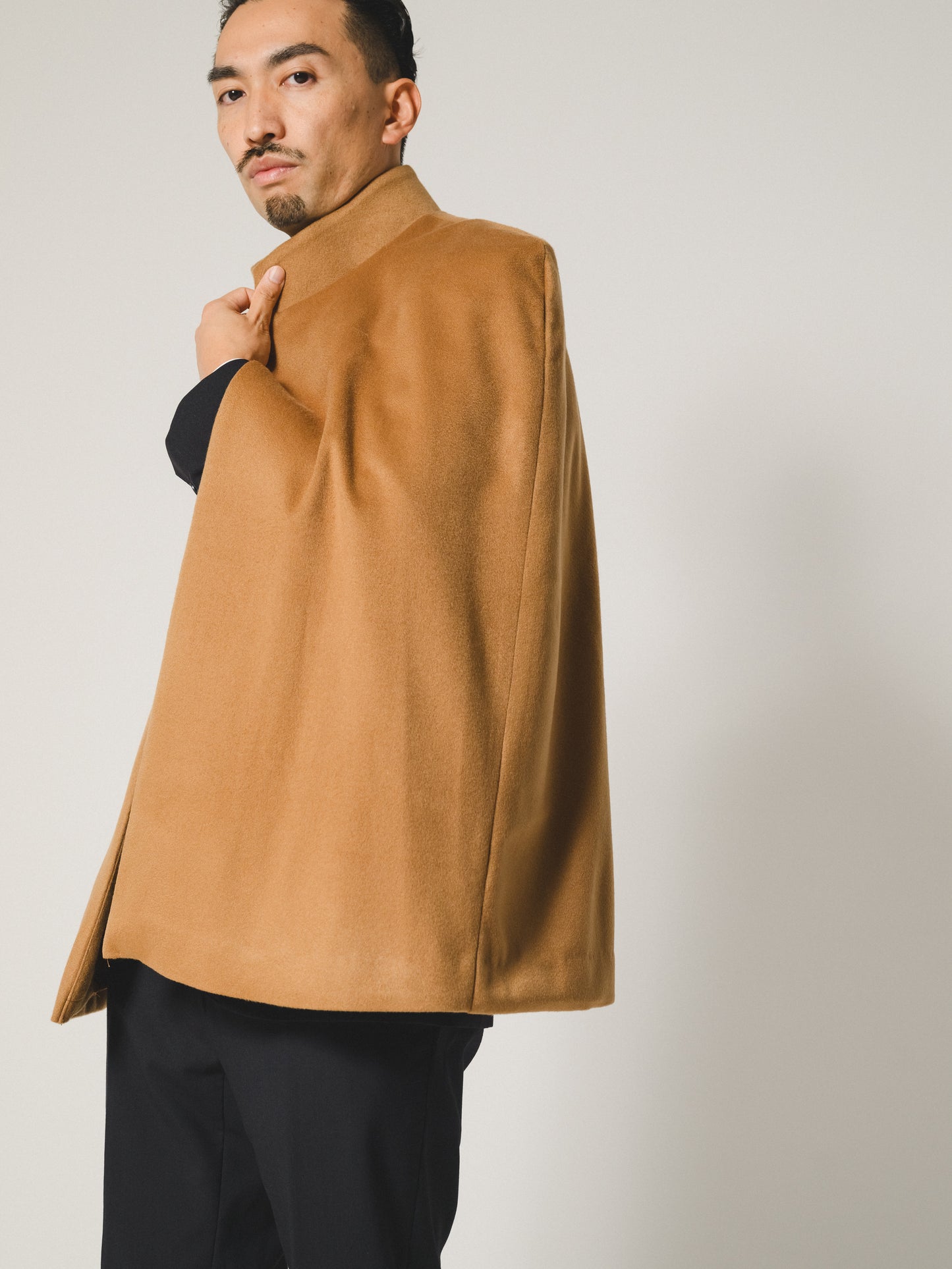 マント（カシミヤ）　Long　cashmere　cloak